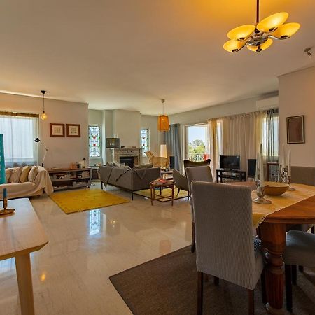 Spacious Apartment In Kavouri Athen Eksteriør billede