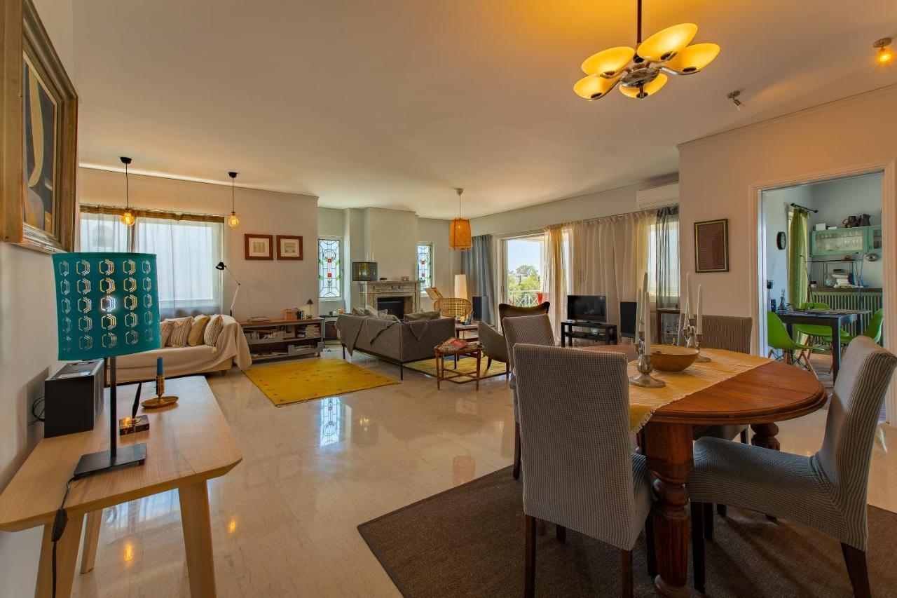 Spacious Apartment In Kavouri Athen Eksteriør billede