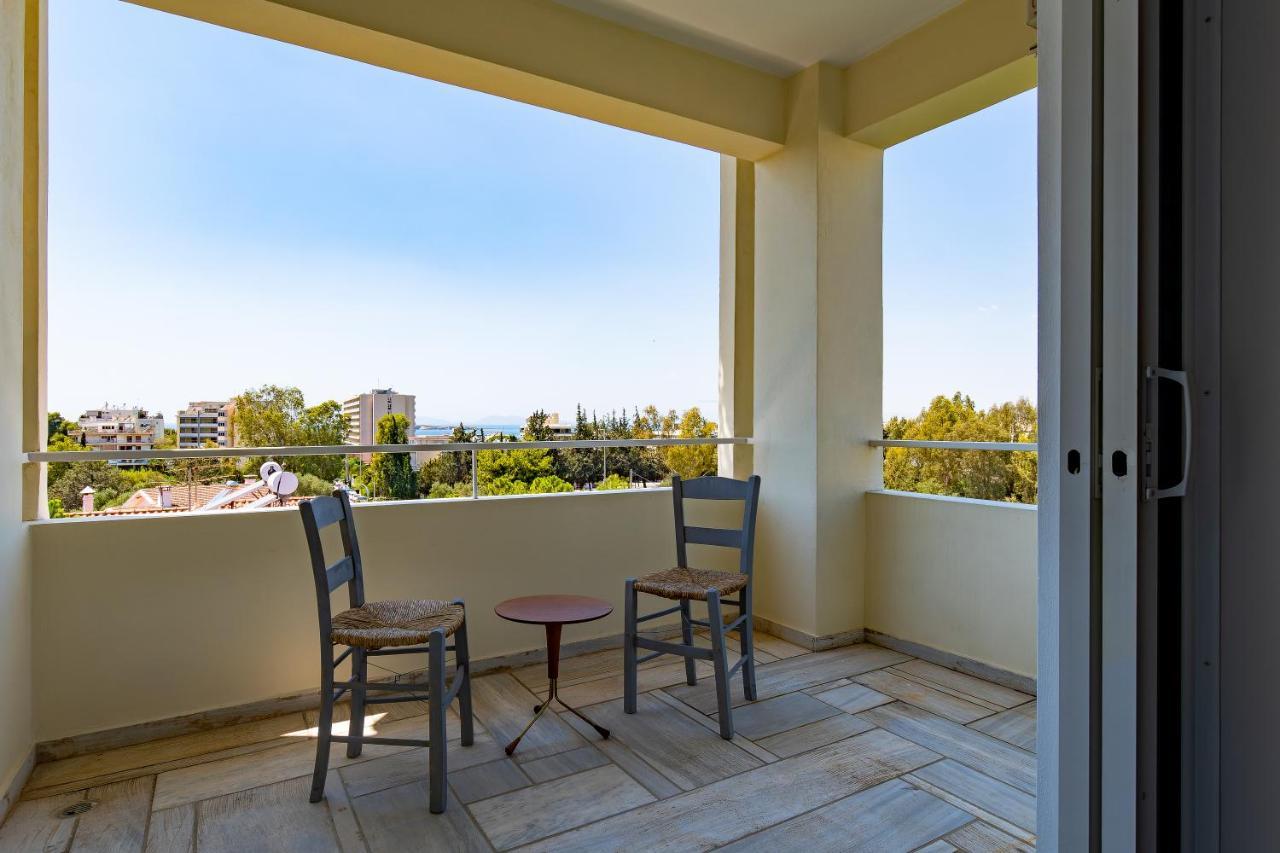 Spacious Apartment In Kavouri Athen Eksteriør billede