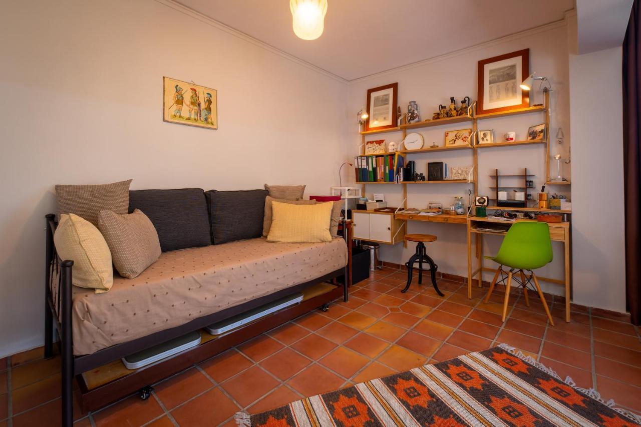 Spacious Apartment In Kavouri Athen Eksteriør billede