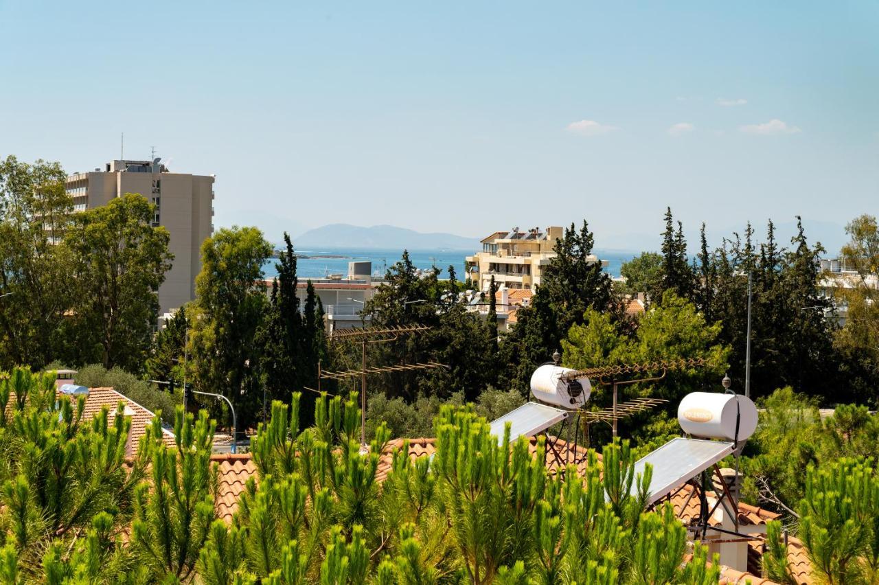 Spacious Apartment In Kavouri Athen Eksteriør billede