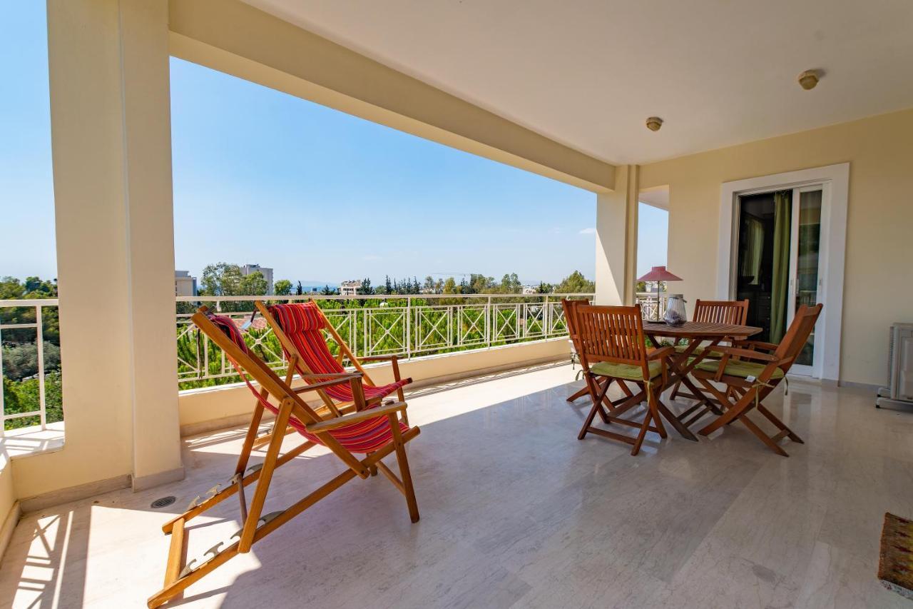 Spacious Apartment In Kavouri Athen Eksteriør billede